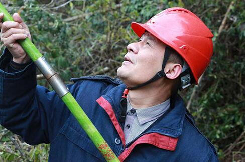 他的生命在巡視線路上定格——記湖南邵陽綏寧縣供電公司安全總監(jiān)、安監(jiān)部主任袁國平