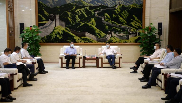 寇偉會見哈電集團黨委副書記、總經(jīng)理吳偉章