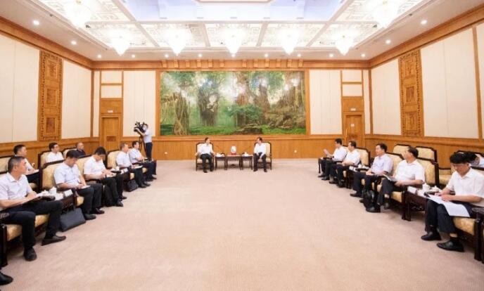 中核集團(tuán)總經(jīng)理、黨組副書記顧軍與福建省委副書記、代省長王寧會(huì)談