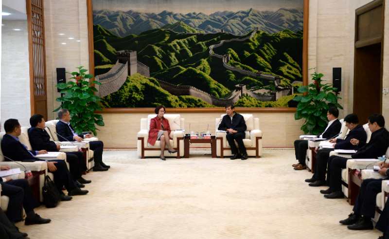 陳飛虎會(huì)見江西省委常委、副省長吳忠瓊