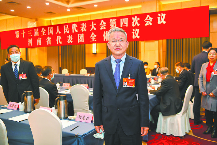 全國(guó)人大代表國(guó)網(wǎng)新源控股有限公司董事長(zhǎng)、黨委書(shū)記 侯清國(guó)：完善電價(jià)機(jī)制 促進(jìn)抽水蓄能