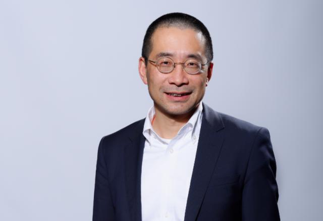 施耐德電氣全球執(zhí)行副總裁、中國區(qū)總裁尹正：提升能源效率助力實(shí)現(xiàn)碳中和