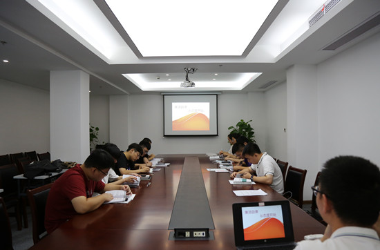 國網(wǎng)寧波奉化區(qū)供電：扣好從業(yè)“第一粒紐扣”，開啟新員工廉潔守護(hù)