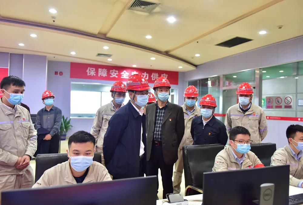 華銀電力賀子波、陳自強一行到湘潭發(fā)電公司調(diào)研