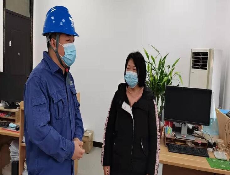 國網(wǎng)城固供電公司：走訪小微企業(yè)，當(dāng)好“電管家”