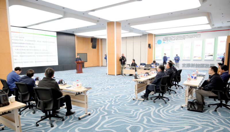 青海省副省長劉超到光伏產業(yè)創(chuàng)新中心調研