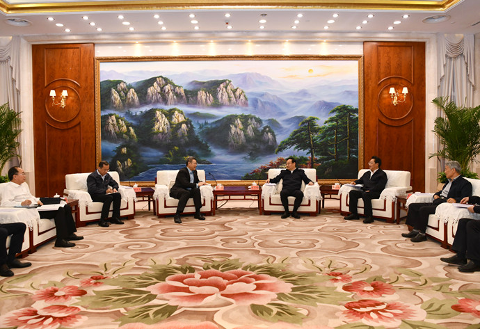 國(guó)家電投董事長(zhǎng)、黨組書(shū)記錢(qián)智民拜會(huì)寧夏回族自治區(qū)主要領(lǐng)導(dǎo)