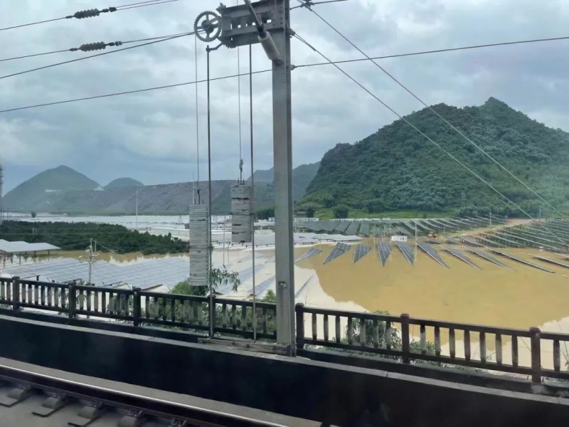 地面電站秒變漂浮電站，又一光伏電站被水淹！
