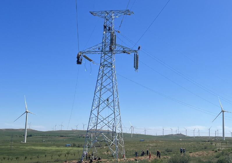 220千伏海春線、中海油化德風(fēng)電場35千伏集電線路順利改造完成