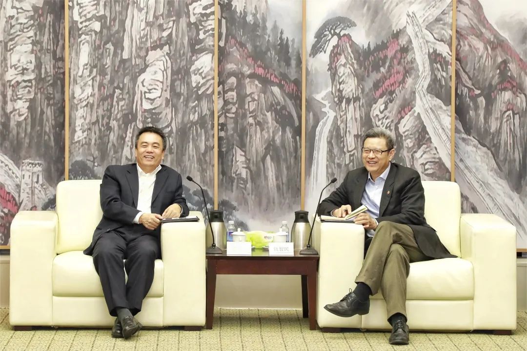 國家電投黨組書記、董事長錢智民會(huì)見哈電集團(tuán)黨委書記、董事長曹志安