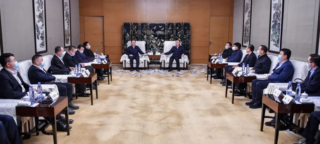 大唐集團(tuán)黨組書記、董事長鄒磊與陜投集團(tuán)董事長袁小寧、總經(jīng)理趙軍會談