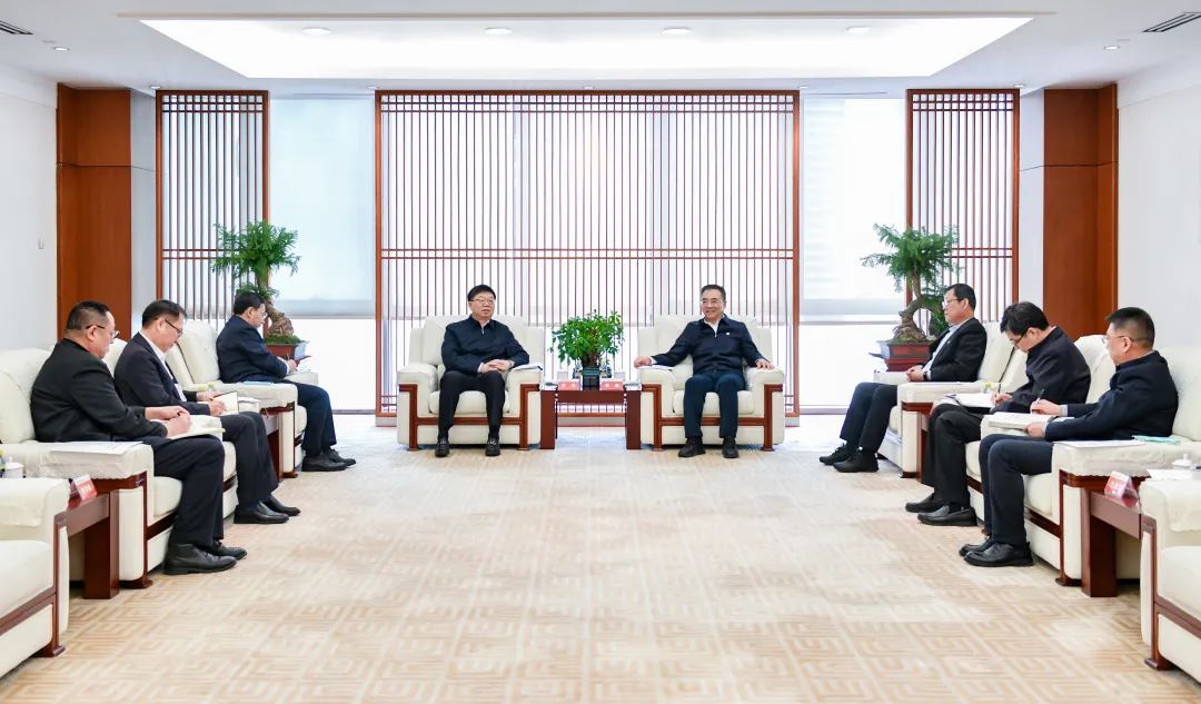 大唐集團有限公司黨組書記、董事長鄒磊會見吉林省委常委、省委秘書長李偉