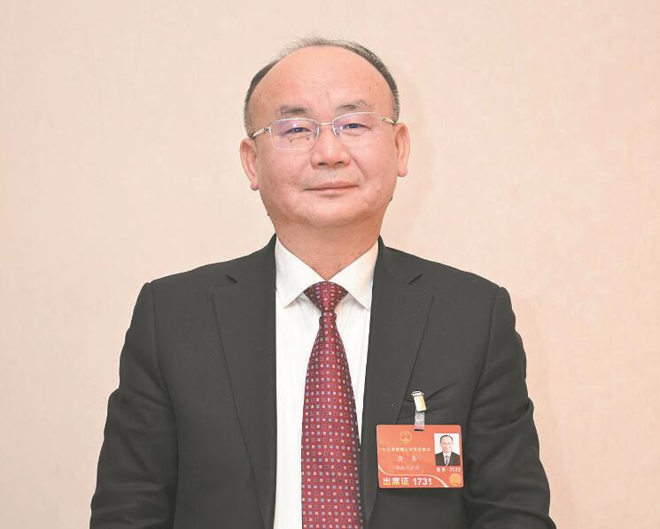 優(yōu)質(zhì)供電服務(wù)助力裝備制造業(yè)高質(zhì)量發(fā)展——訪全國(guó)人大代表、楚天科技股份有限公司董事長(zhǎng)兼總裁唐岳