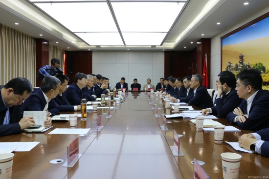 中國電建黨委副書記、總經(jīng)理王斌與酒泉市主要領(lǐng)導(dǎo)會(huì)談