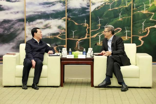 國(guó)家電投黨組書記、董事長(zhǎng)錢智民會(huì)見(jiàn)遼寧省朝陽(yáng)市市長(zhǎng)謝衛(wèi)東