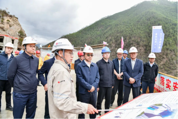 鄒磊深入大唐扎拉水電站建設(shè)現(xiàn)場調(diào)研督導