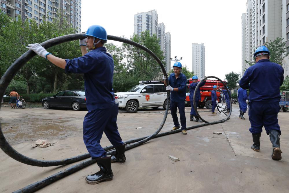 電來了，光就來了——河北涿州加快電力設施搶修見聞