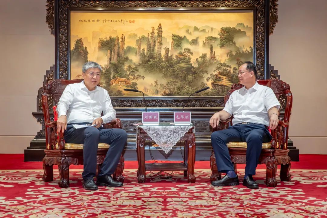 國(guó)家能源集團(tuán)黨組書記、董事長(zhǎng)劉國(guó)躍拜會(huì)湖南省委副書記、省長(zhǎng)毛偉明