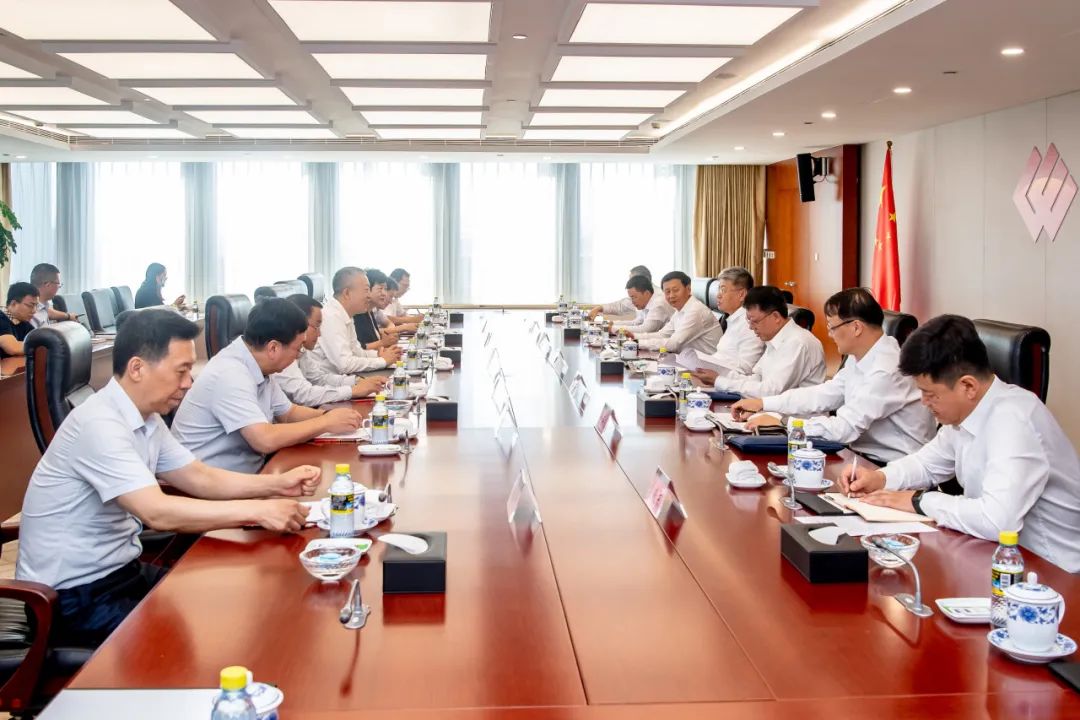 國家能源集團黨組書記、董事長劉國躍會見包頭市委副書記、市長張銳