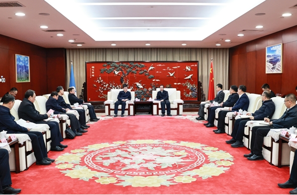 江毅會見內蒙古自治區(qū)黨委常委、常務副主席黃志強