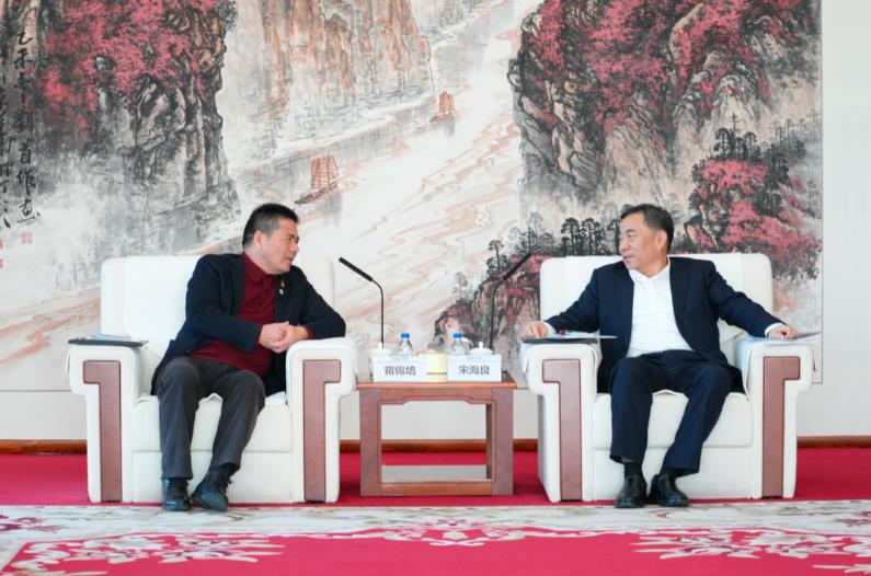 宋海良與“三新”聯(lián)盟成員遠東控股集團創(chuàng)始人、董事局主席蔣錫培會談