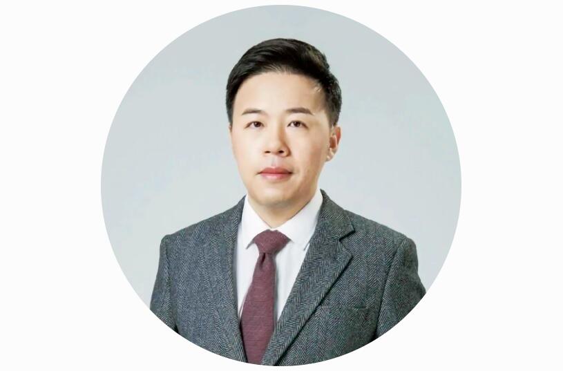 《中國能源報(bào)》專訪安泰新能源董事長黃仕塔：光伏支架企業(yè)加速“出?！? width=