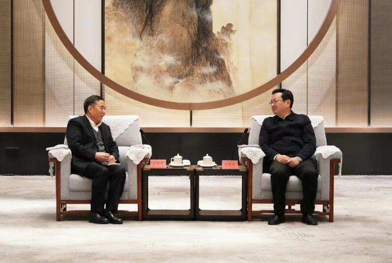中國能建黨委書記、董事長宋海良拜會河北省委常委，雄安新區(qū)黨工委書記、管委會主任張國華并開展實(shí)地考察