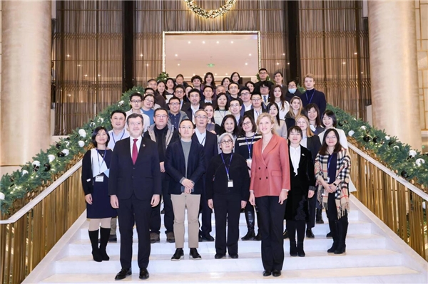 愛旭持續(xù)發(fā)力中歐新能源市場，為零碳未來注入更多活力