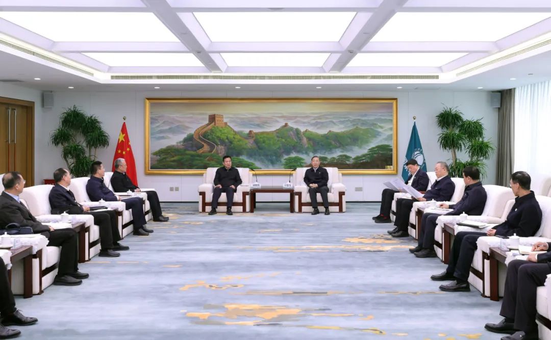 國(guó)家電網(wǎng)辛保安、張智剛與國(guó)家電投劉明勝、栗寶卿會(huì)談