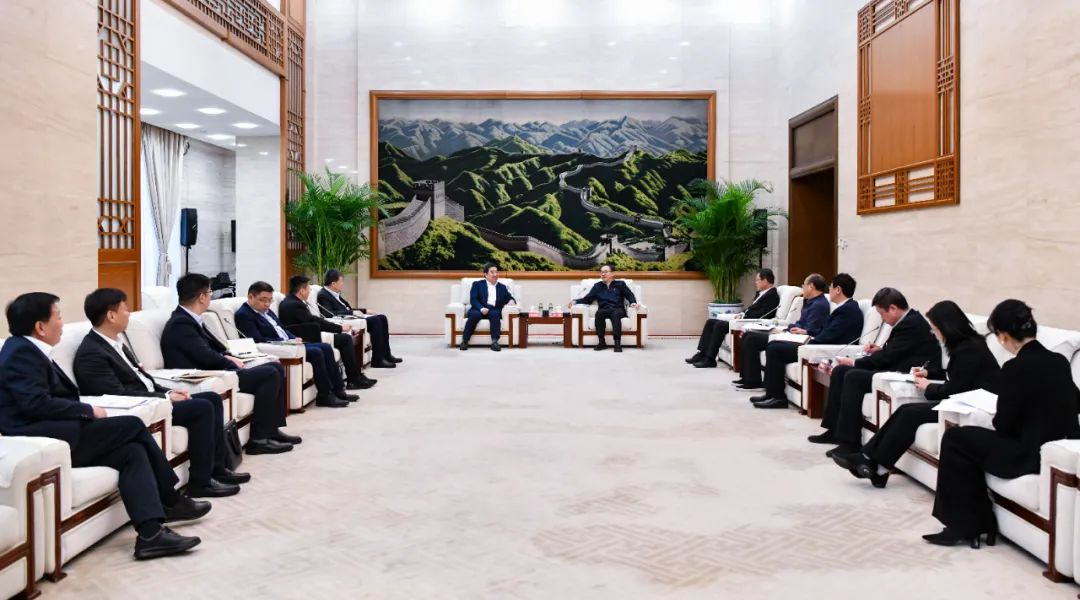 中國電氣裝備白忠泉董事長、周群總經理拜訪中國大唐董事長鄒磊
