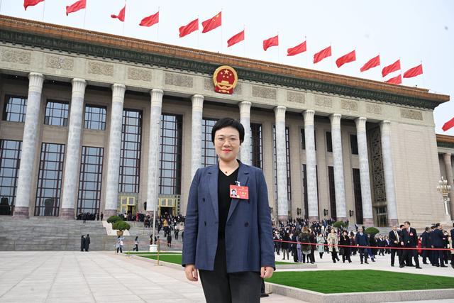 全國(guó)人大代表、上汽集團(tuán)零束科技黨委副書記劉懿艷：建議加大中國(guó)智能電動(dòng)汽車技術(shù)出海專利保護(hù)力度