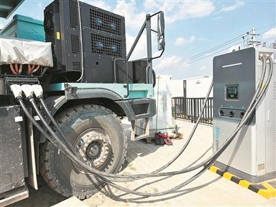 “1分鐘30度”，新能源重卡充電提速