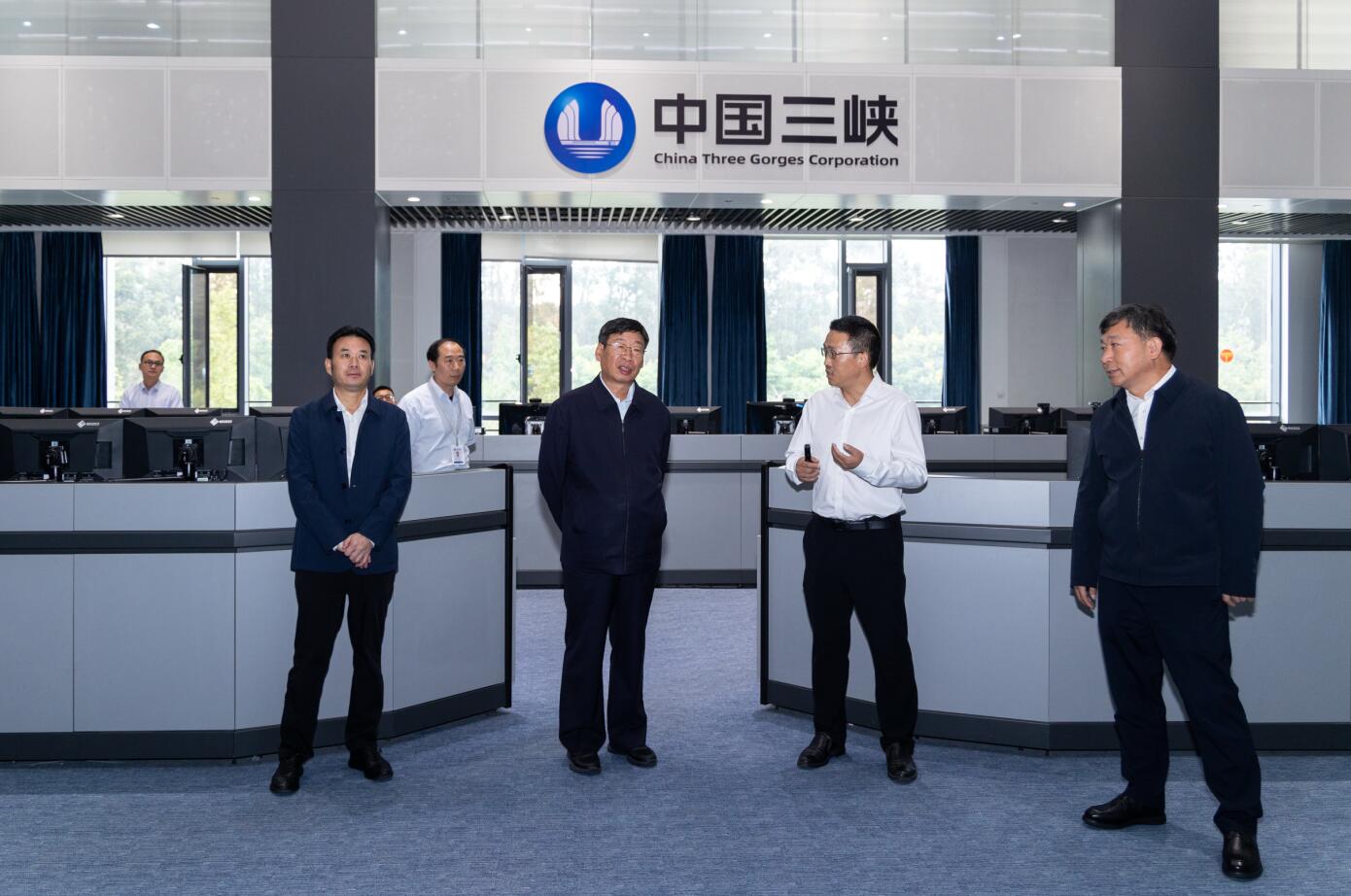 三峽集團(tuán)董事長(zhǎng)、黨組書記劉偉平調(diào)研三峽集團(tuán)云南區(qū)域工作