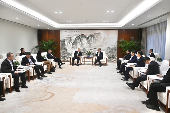 中國電建黨委副書記、總經(jīng)理王斌與中國機(jī)電商會黨委書記、會長張鈺晶舉行會談