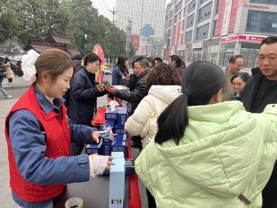貴州遵義正安供電局：供電送祝福，情暖返鄉(xiāng)路