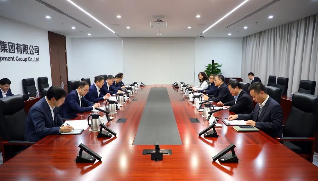 中國(guó)電氣裝備董事長(zhǎng)李洪鳳、總經(jīng)理周群會(huì)見佛山市委書記唐屹峰