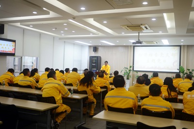 華潤(rùn)南京公司檢修公司黨支部開(kāi)展黨員大會(huì)、支委會(huì)以及3月份主題黨日活動(dòng)